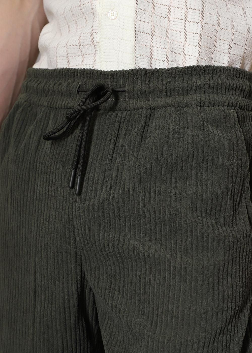 Loose Fit Streetwear: Corduroy Pants