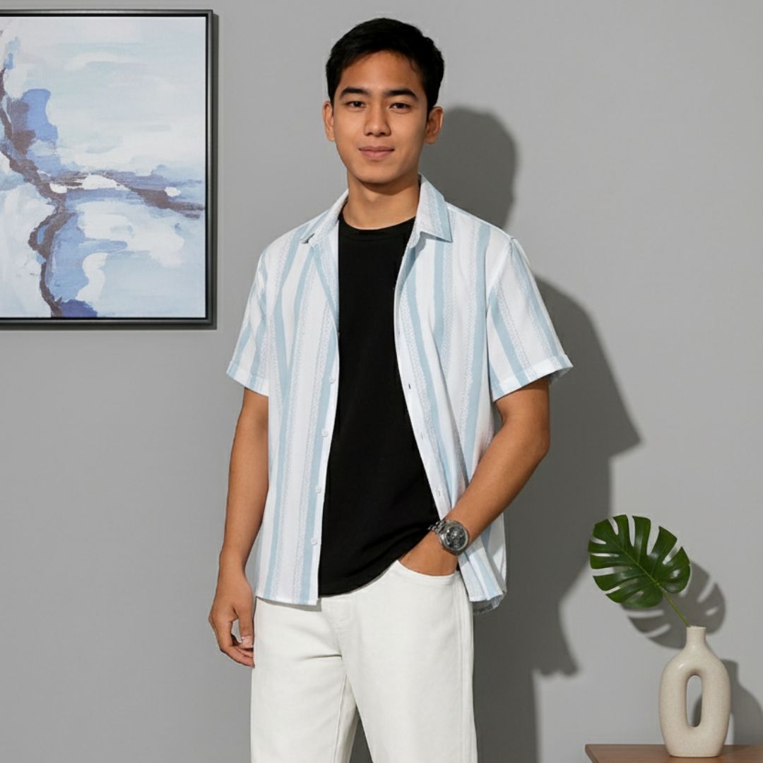 Spread Collar: Casual Shirt